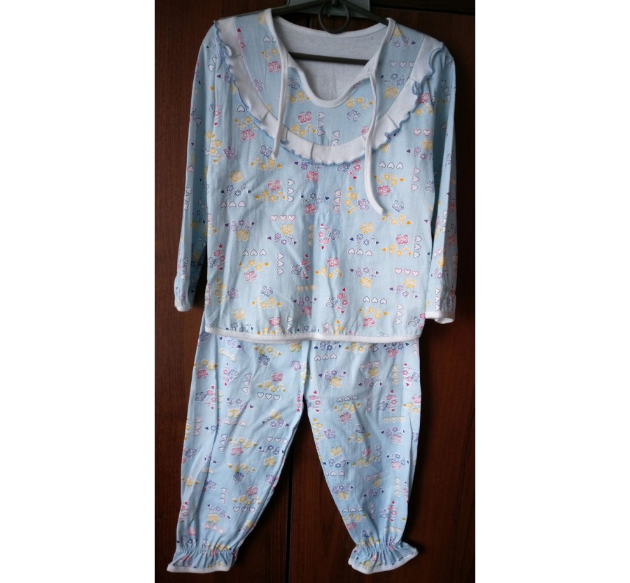 Пижама, Кулир (тонкий трикотаж хлопок 100%), на рост 110-116 см, цвет Голубой с розовым рисунком. ПИЖАМА СНЯТА С ВИТРИНЫ.  